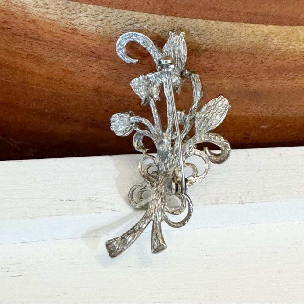 Vintage 1950s Silver ToneP Faux Pearl Rhinestone Flower Bouquet Brooch - Picture 4 of 7